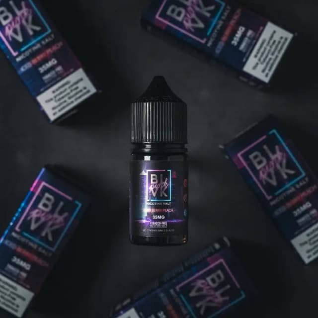 Iced berry peach by BLVK PINK 30ml bottle
